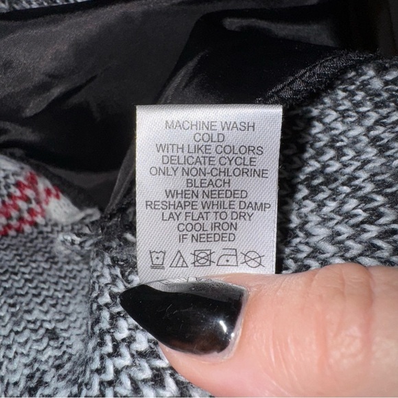 ADRIENNE VITTADINI SWEATER SIZE S‎ - Picture 3 of 5